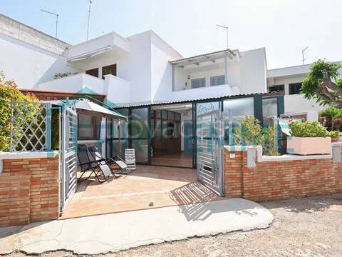 casa indipendente in affitto a Carovigno in zona Torre Santa Sabina