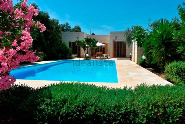 casa indipendente in affitto a Carovigno