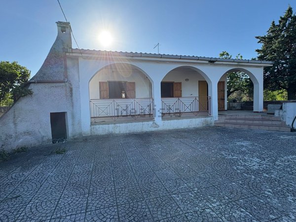 casa indipendente in affitto a Carovigno in zona Serranova
