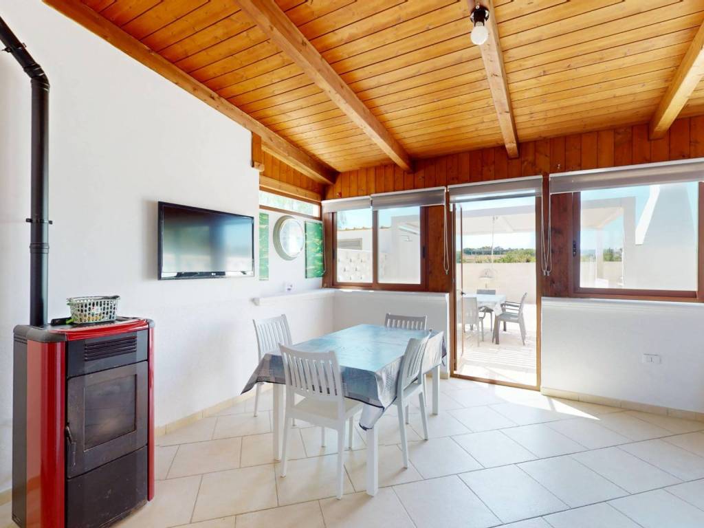 casa indipendente in affitto a Carovigno in zona Serranova