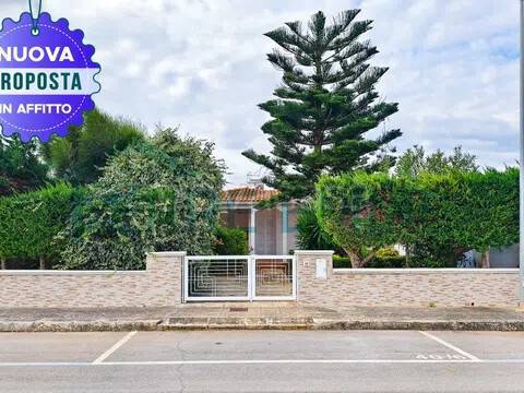 casa indipendente in affitto a Carovigno in zona Serranova