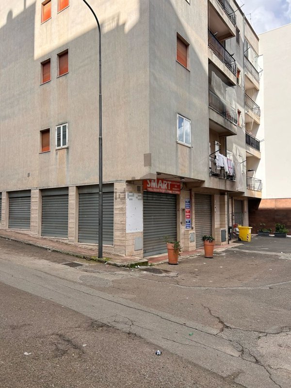 locale commerciale in affitto a Ceglie Messapica