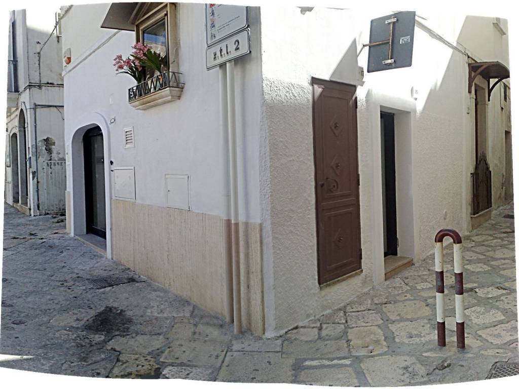 negozio in affitto a Fasano