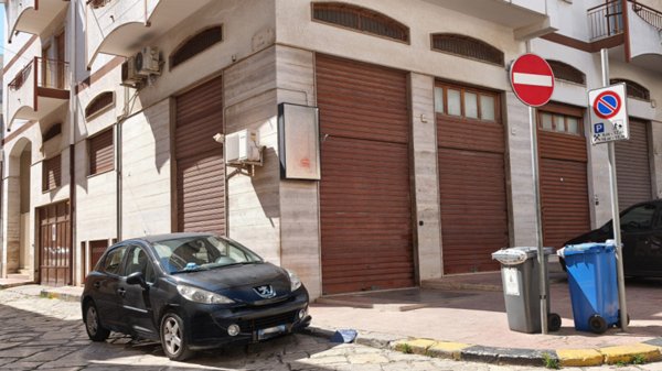 negozio in affitto a Fasano