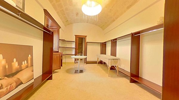 negozio in affitto a Fasano