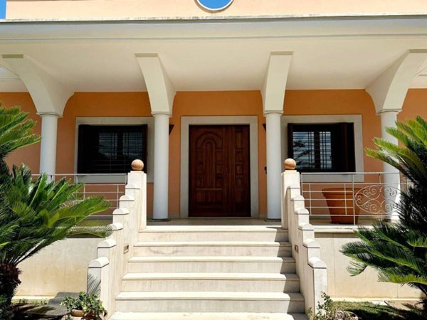 casa indipendente in affitto a Fasano in zona Savelletri