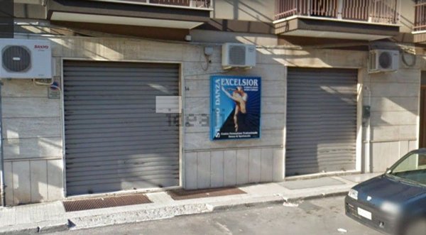 locale commerciale in affitto a Francavilla Fontana