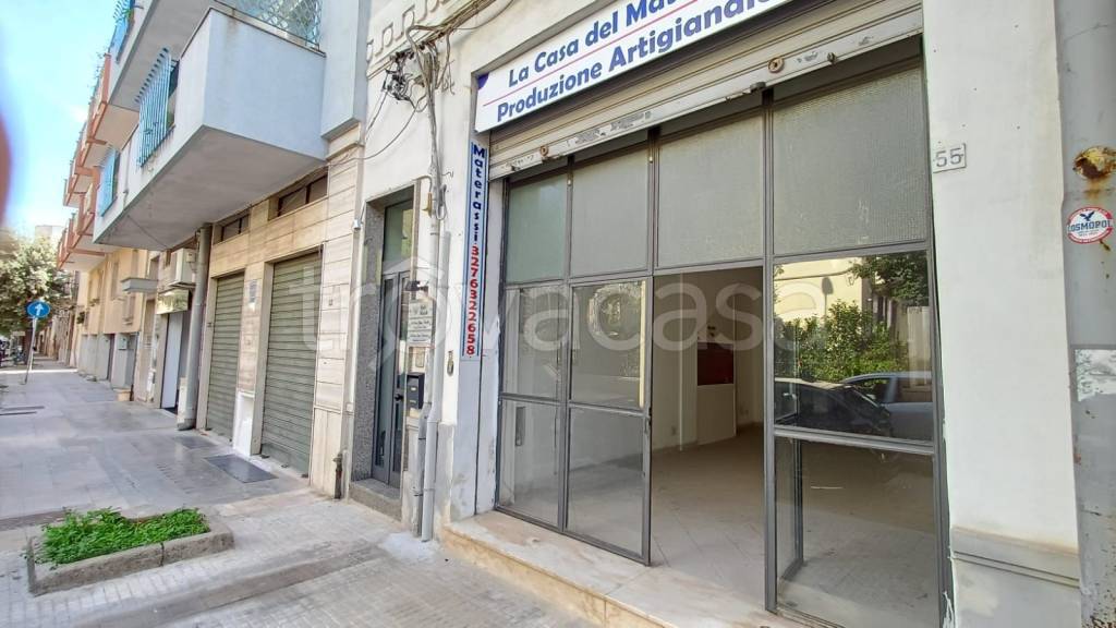 negozio in affitto a Francavilla Fontana