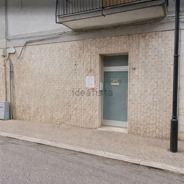 locale commerciale in affitto a Francavilla Fontana