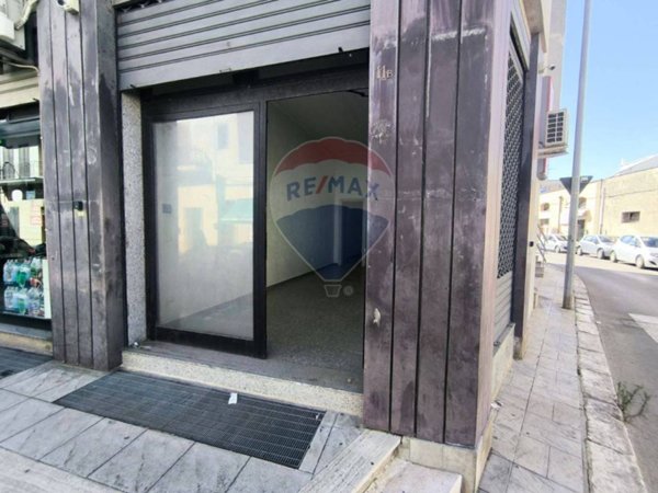 negozio in affitto a Mesagne