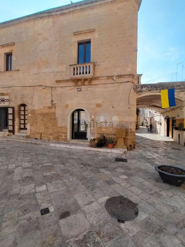 locale commerciale in affitto a Mesagne