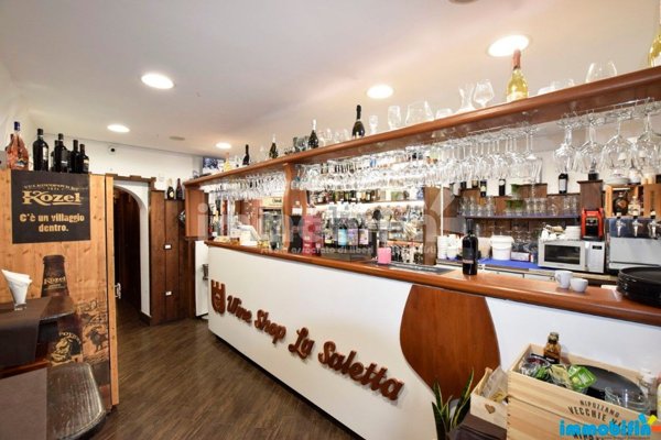 negozio in affitto ad Oria