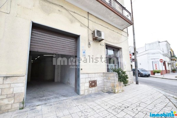 locale commerciale in affitto ad Oria