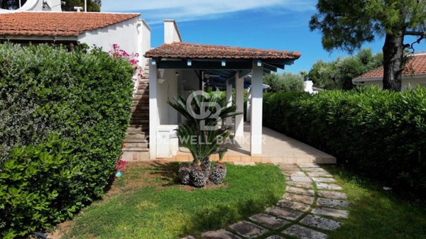 casa indipendente in affitto ad Ostuni in zona Rosa Marina