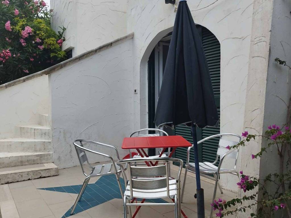 casa indipendente in affitto ad Ostuni in zona Rosa Marina