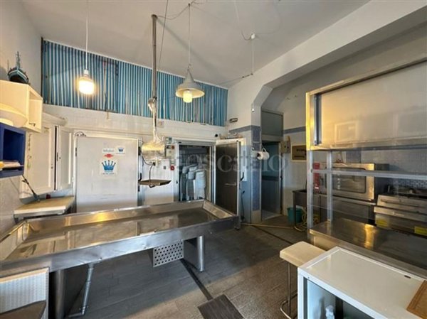 locale commerciale in affitto ad Ostuni in zona Villanova