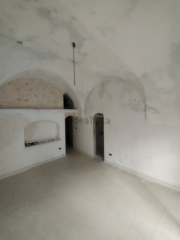 locale commerciale in affitto ad Ostuni