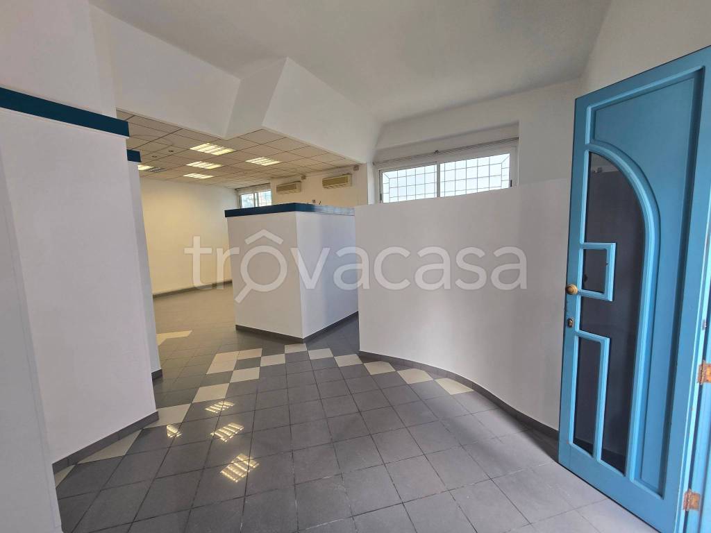 negozio in affitto ad Ostuni