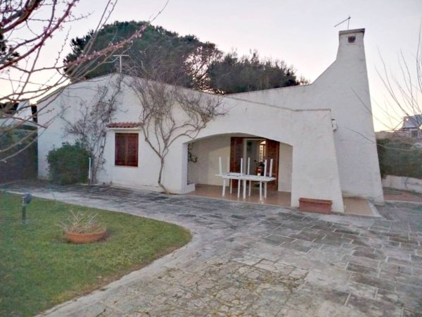 casa indipendente in affitto ad Ostuni in zona Rosa Marina
