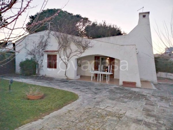 casa indipendente in affitto ad Ostuni in zona Rosa Marina