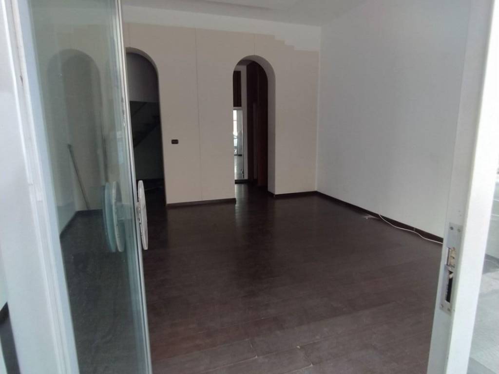 negozio in affitto ad Ostuni