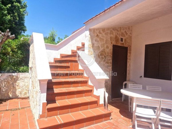casa indipendente in affitto ad Ostuni in zona Pilone