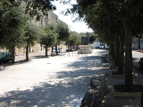 locale commerciale in affitto ad Alessano