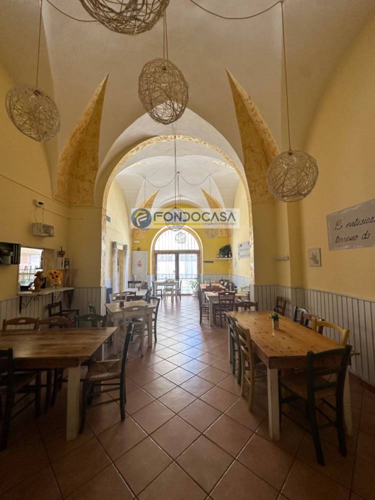 negozio in affitto a Campi Salentina