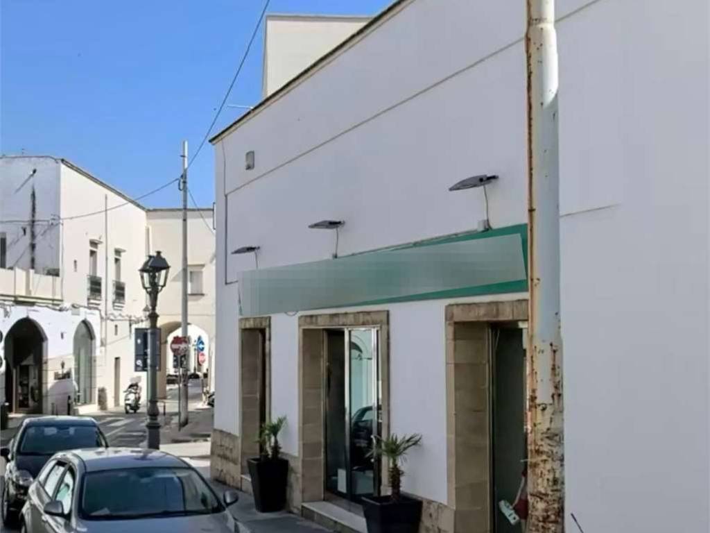 negozio in affitto a Casarano
