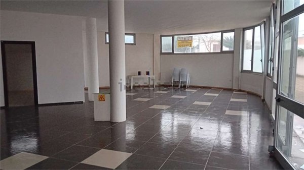 locale commerciale in affitto a Casarano