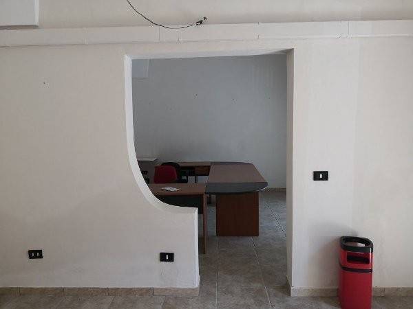 negozio in affitto a Casarano