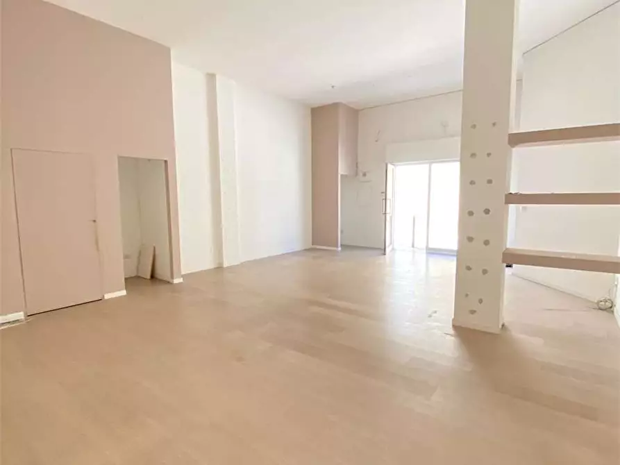 locale commerciale in affitto a Casarano