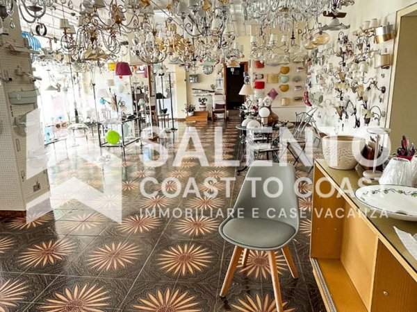 negozio in affitto a Casarano