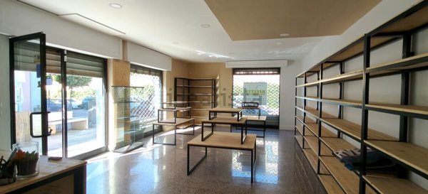 locale commerciale in affitto a Casarano