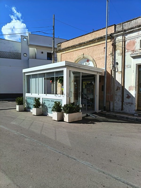 locale commerciale in affitto a Castri di Lecce
