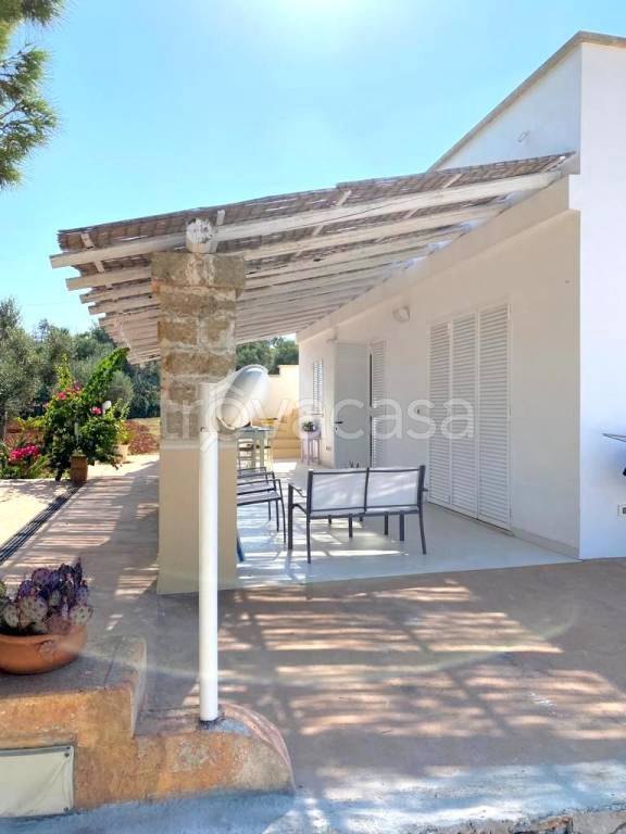 casa indipendente in affitto a Castrignano del Capo in zona Santa Maria di Leuca