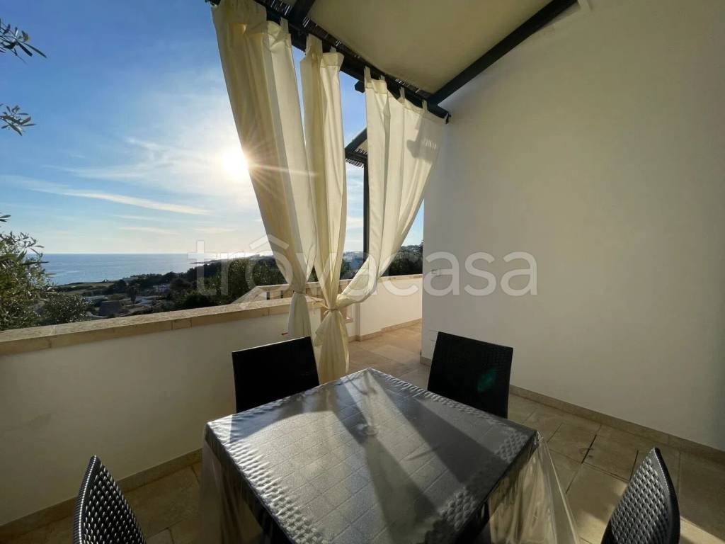 casa indipendente in affitto a Castrignano del Capo