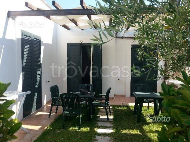 casa indipendente in affitto a Castrignano del Capo in zona Santa Maria di Leuca