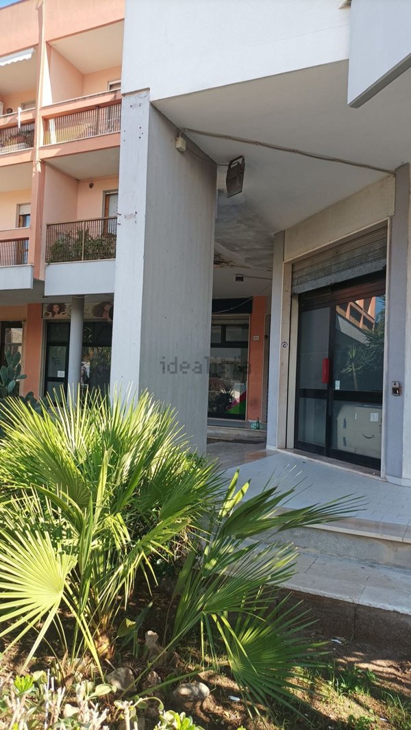 locale commerciale in affitto a Cavallino