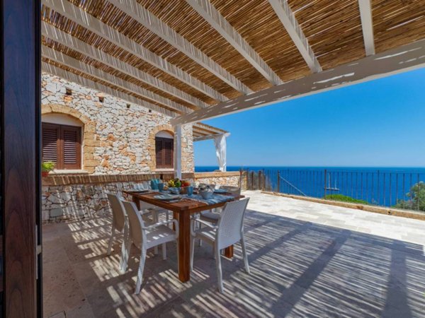 casa indipendente in affitto a Gagliano del Capo