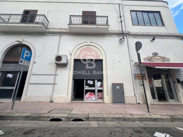 locale commerciale in affitto a Galatina