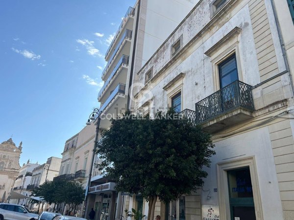 locale commerciale in affitto a Galatina