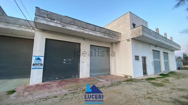 locale commerciale in affitto a Galatina
