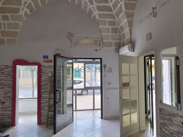 locale commerciale in affitto a Galatina