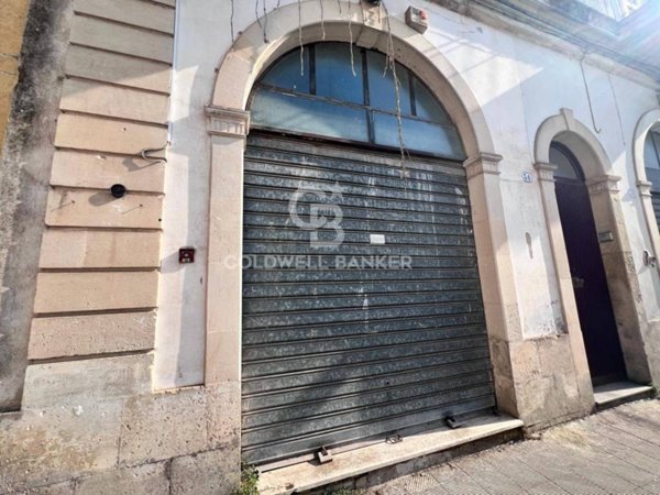 locale commerciale in affitto a Galatina