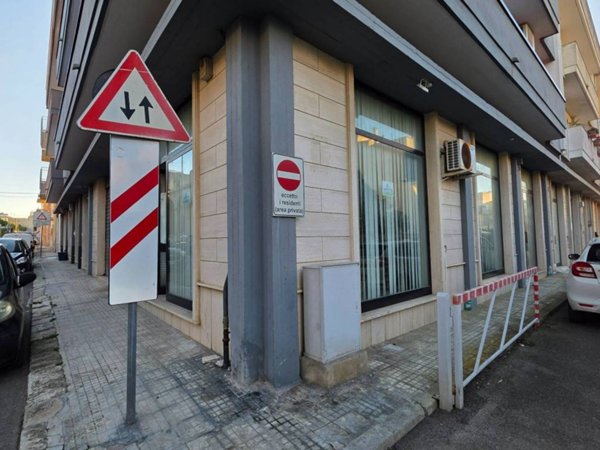 negozio in affitto a Galatone