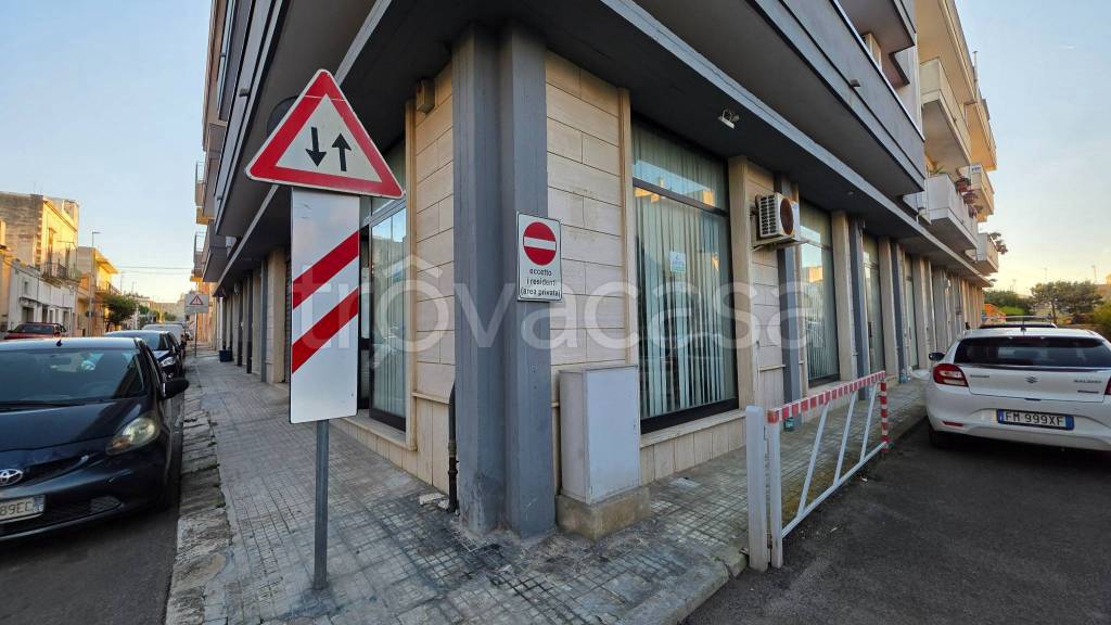 negozio in affitto a Galatone