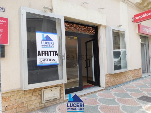 locale commerciale in affitto a Gallipoli
