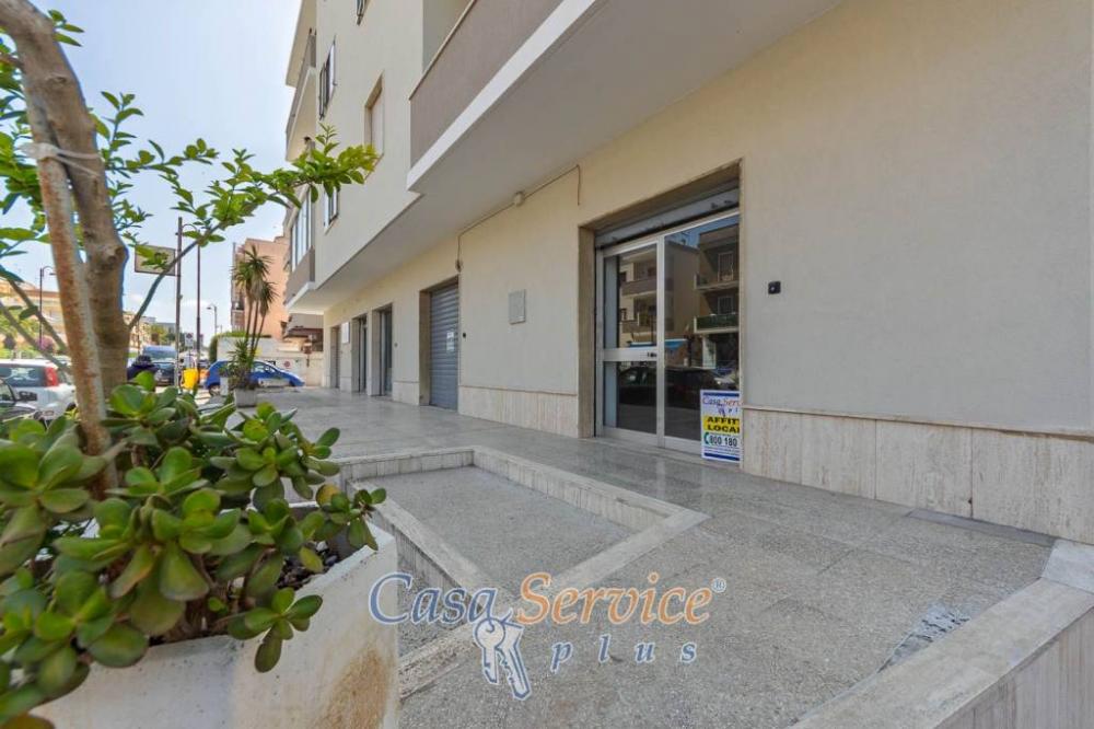 locale commerciale in affitto a Gallipoli