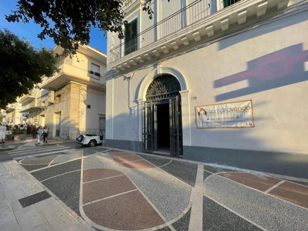negozio in affitto a Gallipoli